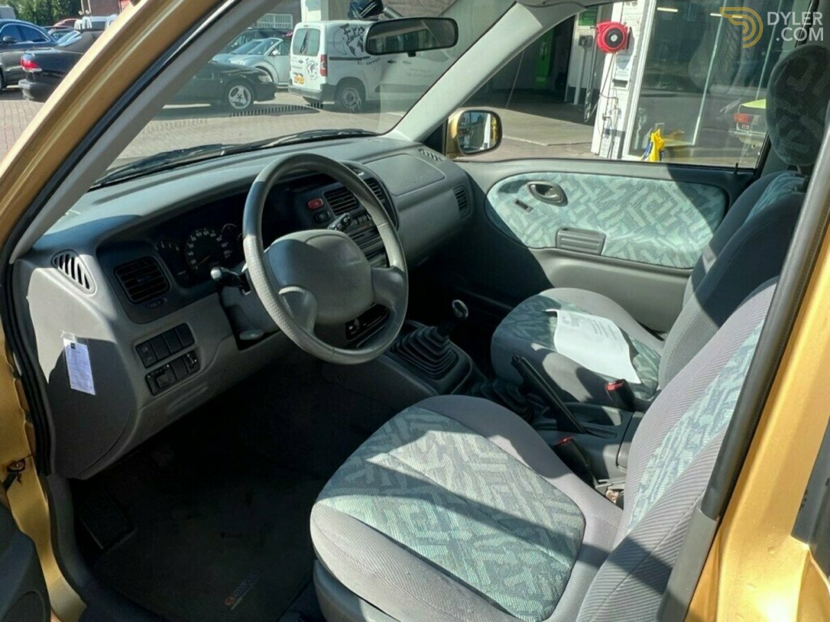 2000 Suzuki Grand Vitara 2.0 3drs 4x4 HANDBAK / AIRCO / NL-auto / 1e eigena, foto 6