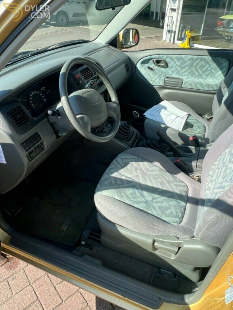2000 Suzuki Grand Vitara 2.0 3drs 4x4 HANDBAK / AIRCO / NL-auto / 1e eigena, foto 12
