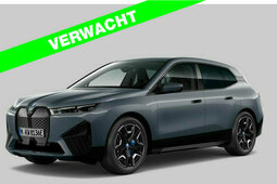 BMW iX xDrive50 - 112 kWh - Sportpakket - Driving Ass Pro SUV 2025 Grigio