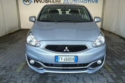 Mitsubishi Space Star 1.0 Invite 5 porte *OK NEOPATENTATI* Limousine 2019 Silberfarben