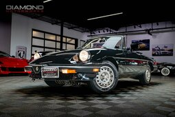 Alfa Romeo Spider 1986 Negro