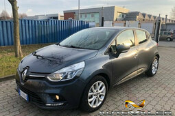 Renault Clio TCe 12V 90 CV GPL 5 Neopatentati. Sedan / Saloon 2018 Grey