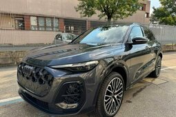 Audi Q5 TDI 204 CV Quattro S tronic S line NEW MODEL KM.0 SUV 2025 Grau