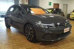 Volkswagen Golf 1.5 TGI DSG Life 17" Berlina 2021