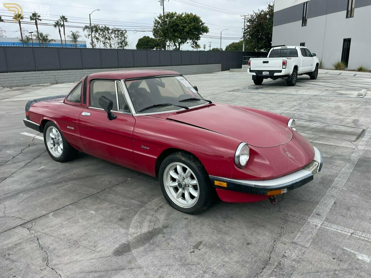 1986 Alfa Romeo Spider, foto 2
