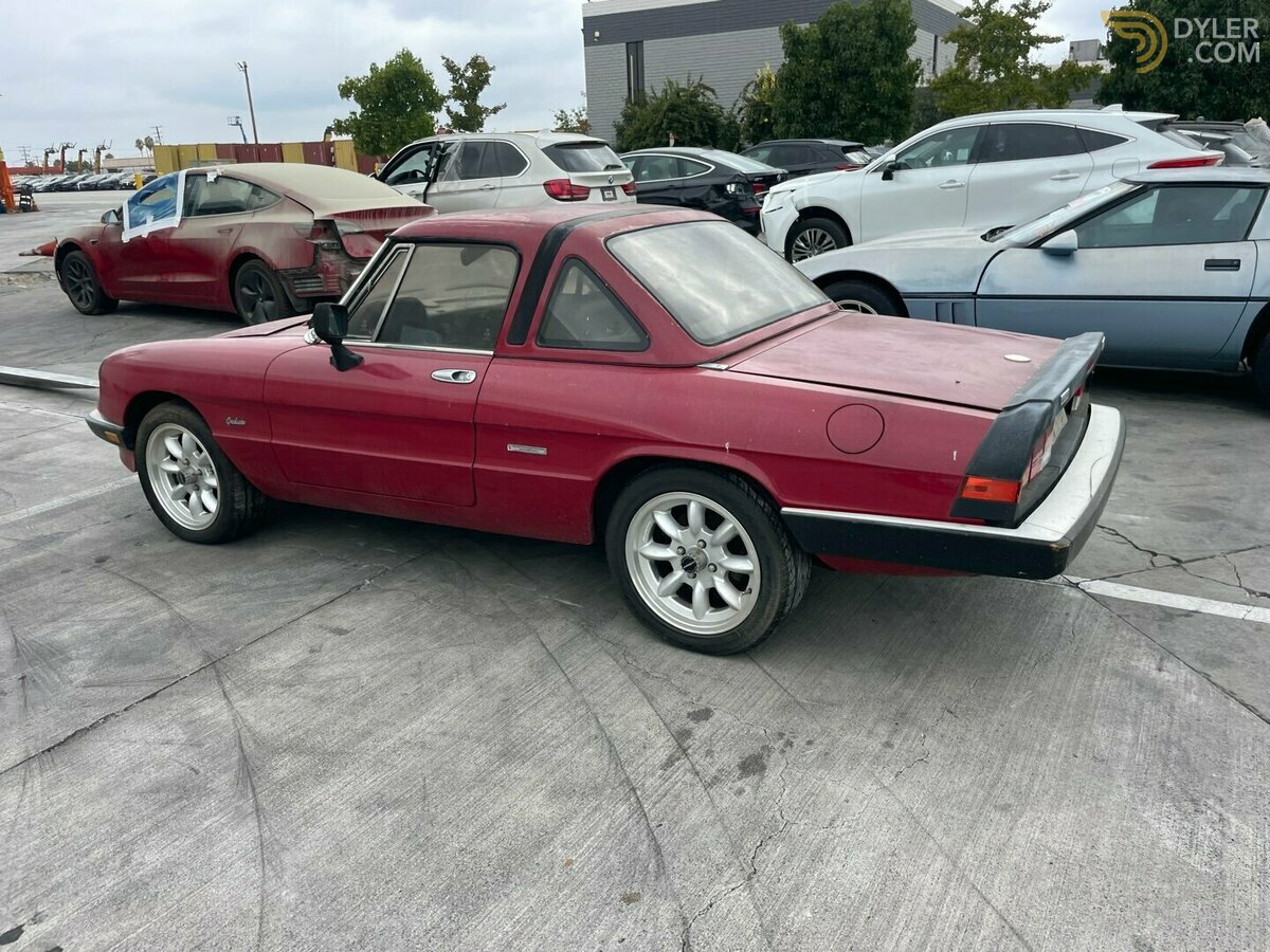 1986 Alfa Romeo Spider, foto 3