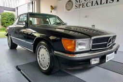 Mercedes-Benz SL 500 SL Roadster Cabriolet / Roadster 1986 Schwarz