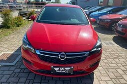 Opel Astra 1.6 CDTi 110CV Start&Stop 5 porte Innovation Sedán / Berlina 2016 Rojo