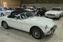 MG MGB Coupé 1973 Branco