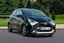 Toyota Aygo 1.0 VVT-i x-plore Euro 6 5dr Berlina compatta 2018 Nero
