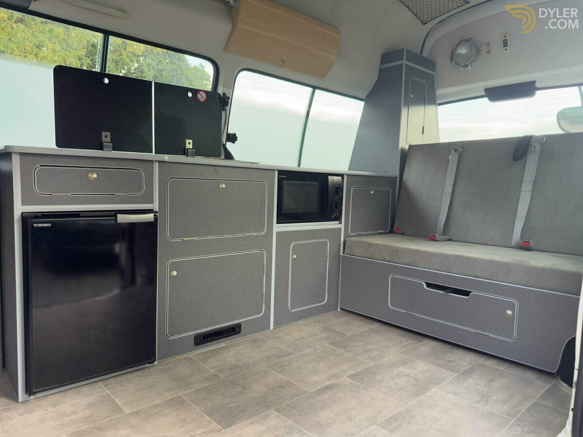 2001 Toyota Hiace GRANVIA GRAND HIACE HIGH TOP 2 BERTH NEW CAMPER CO, foto 9
