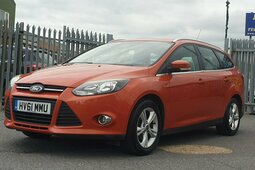 Ford Focus 1.6 Zetec Estate 5dr Petrol Manual Euro 5 (125 ps) 2011 Rojo