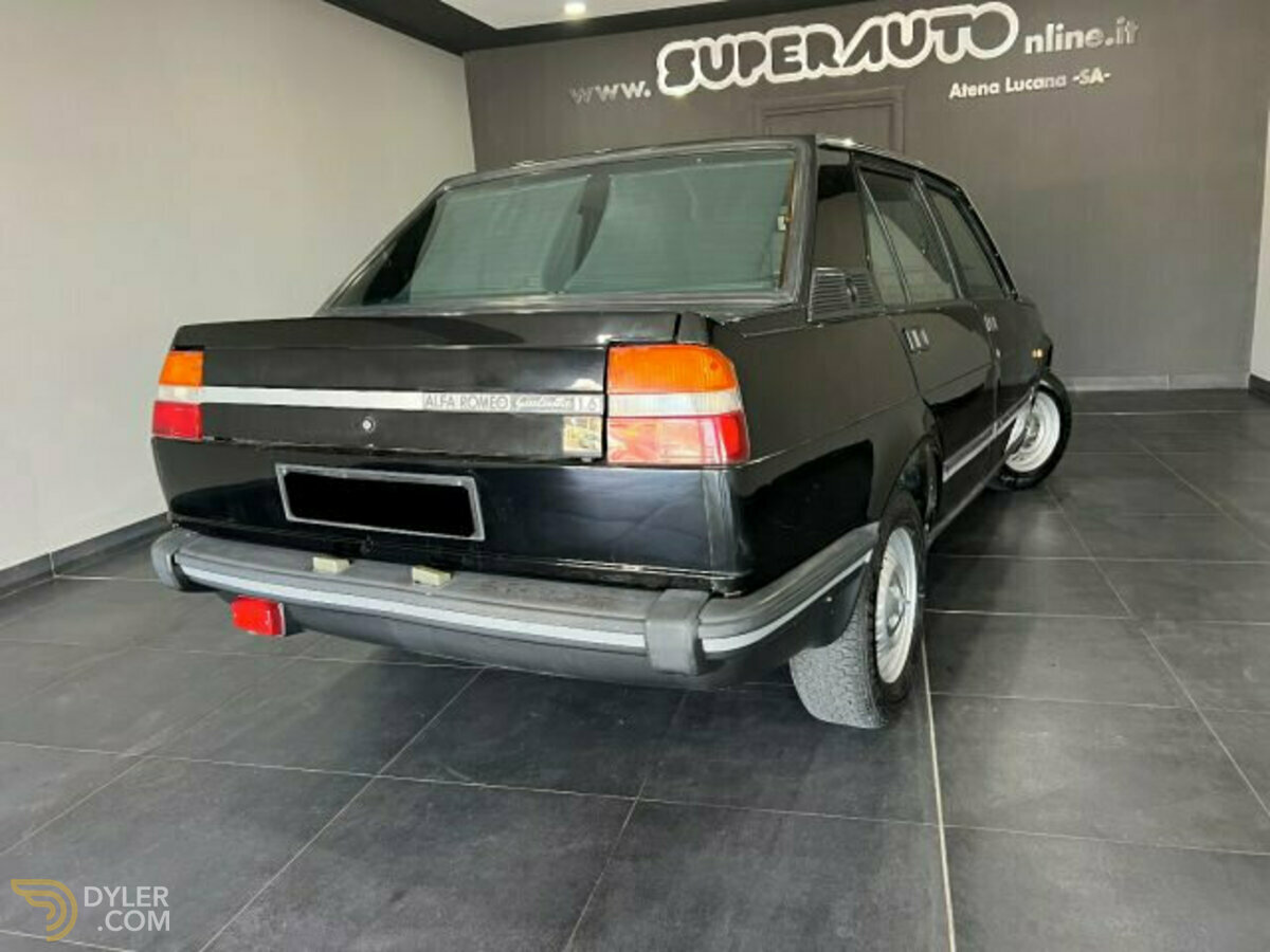 1982 Alfa Romeo Giulietta 1.6 TARGHE NERE / ISCRITTA ASI, foto 3
