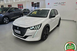 Peugeot 208 PureTech 100 5 porte GT line Sedán / Berlina 2023 Blanco