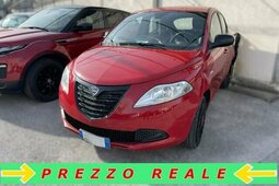 Lancia Ypsilon 1.2 69 CV 5 porte Elefantino OK NEOPATENTATI Sedan/Berlina 2015 Vermelho