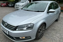 Volkswagen Passat SPORT TDI BLUEMOTION TECHNOLOGY 4-Door 2011 Silberfarben