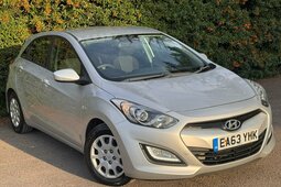 Hyundai i30 1.4 Classic Euro 5 5dr Fliesheck 2014 Silberfarben