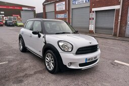 MINI Countryman 1.6 Cooper SUV 5dr Petrol Manual ALL4 Euro 6 (s/s) 2015 Branco