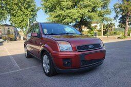 Ford Fusion titanium Berlina 2008 Rosso