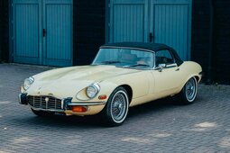 Jaguar E-Type OTS Roadster Cabriolet / Roadster 1975 Yellow