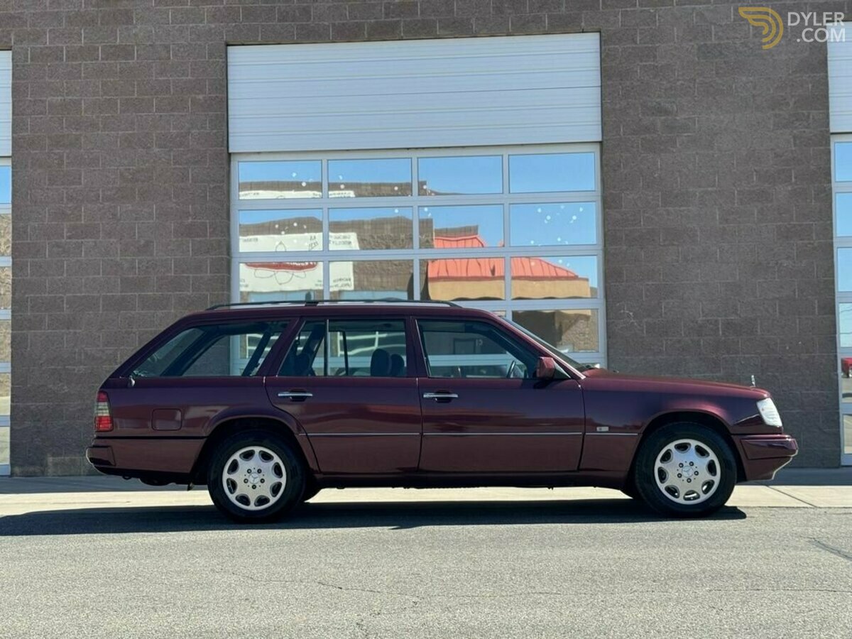 1995 Mercedes-Benz E320, foto 4
