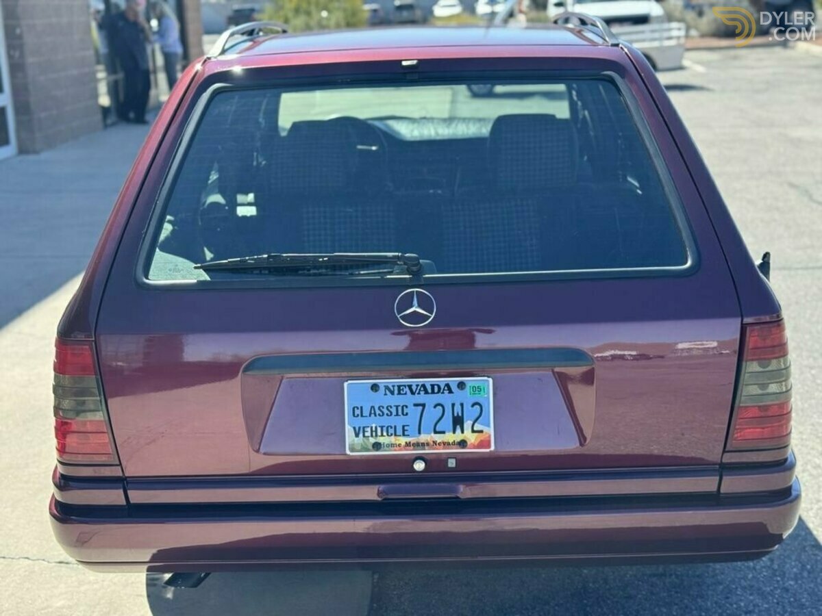 1995 Mercedes-Benz E320, foto 7