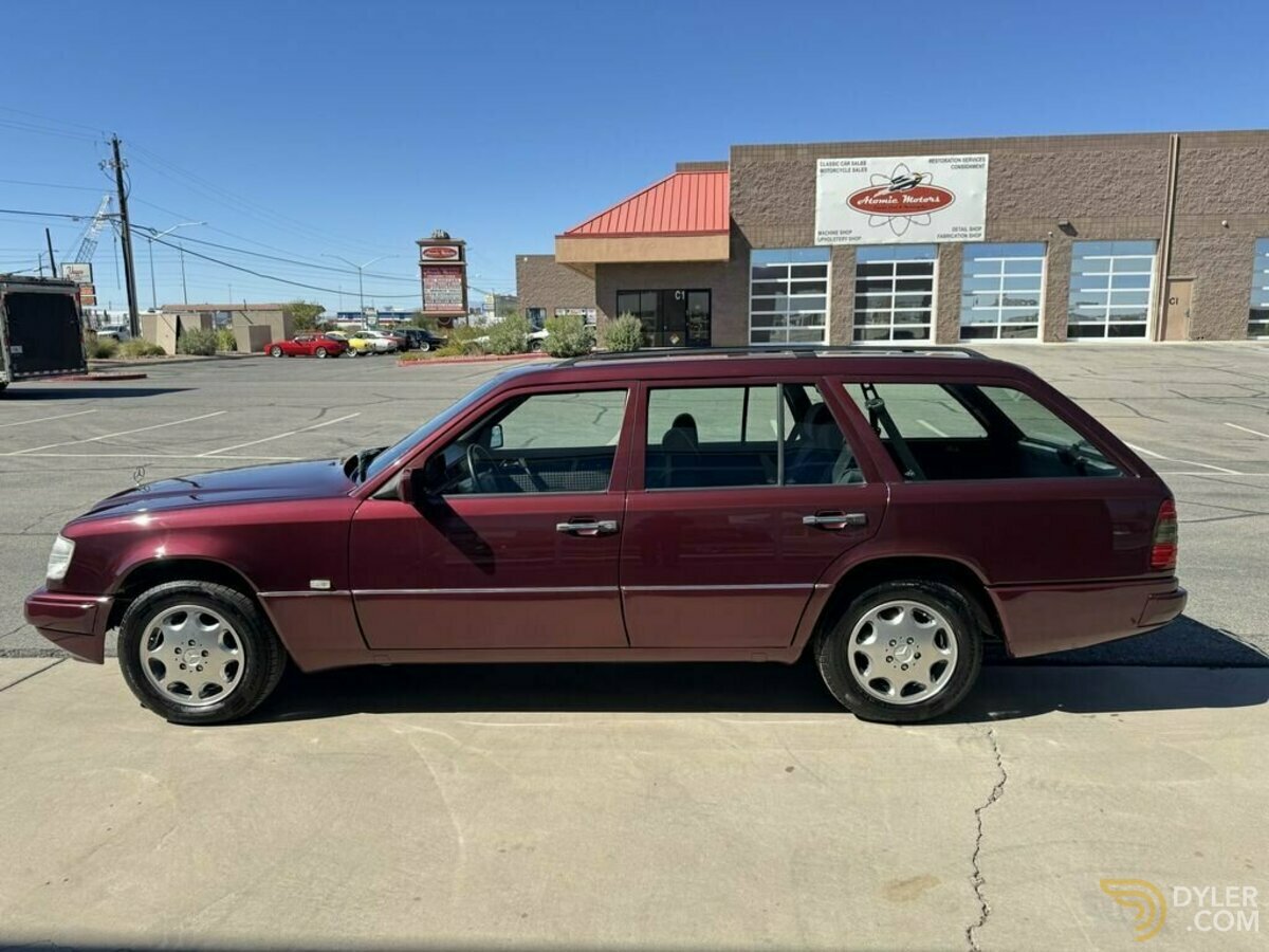 1995 Mercedes-Benz E320, foto 10