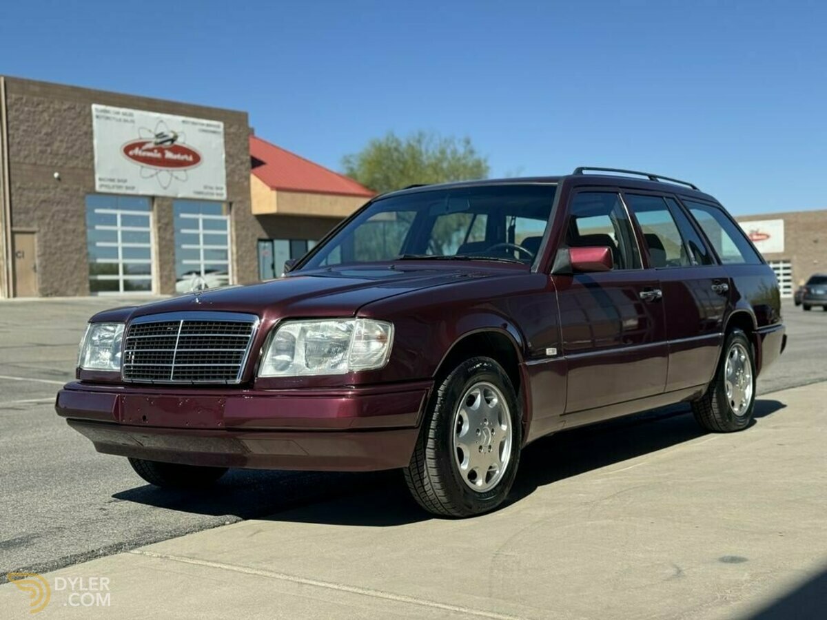 1995 Mercedes-Benz E320, foto 1