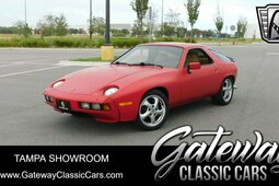 Porsche 928 Coupe 1981 Rot