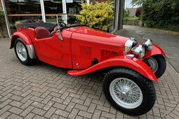HRG 1 1/2 Sports Cabriolet / Roadster 1949 Red