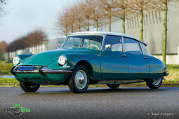 Citroen ID 19 Sedan / Saloon 1964 Green