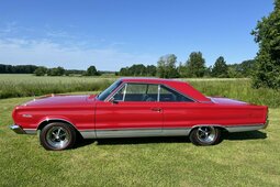 Plymouth Satellite 2 door hardtop. 383 / 4 speed. Fully restored. Coupe 1967 Rot