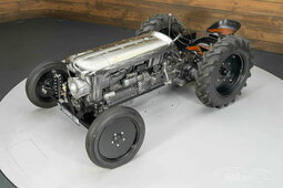 Lamborghini Centenario Lamborghini Centenario Tractor 1962