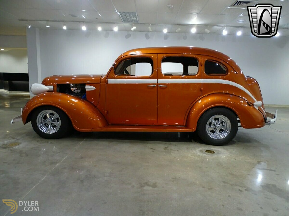 1937 Plymouth P4, foto 3