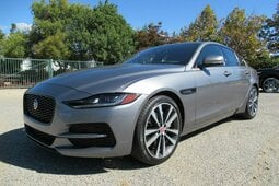 Jaguar XE P250 S Sedan Familiar 2020 Gris