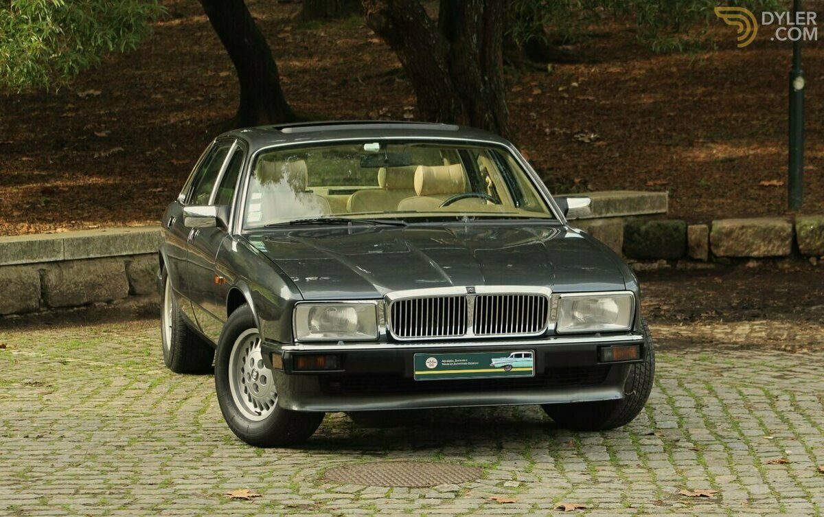 1992 Jaguar Sovereign 3.2, foto 1