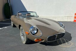 Jaguar XKE 1971 Brown