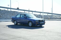 BMW 320is e30 Coupe 1989 Azul