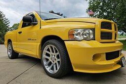 Dodge Ram SRT-10 Pickup 2005 Yellow