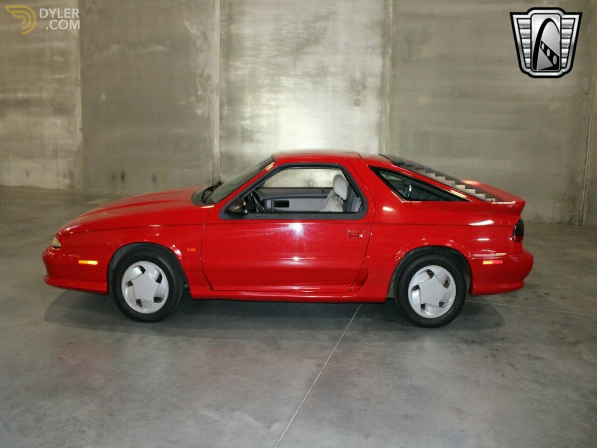 1993 Dodge Daytona, foto 2