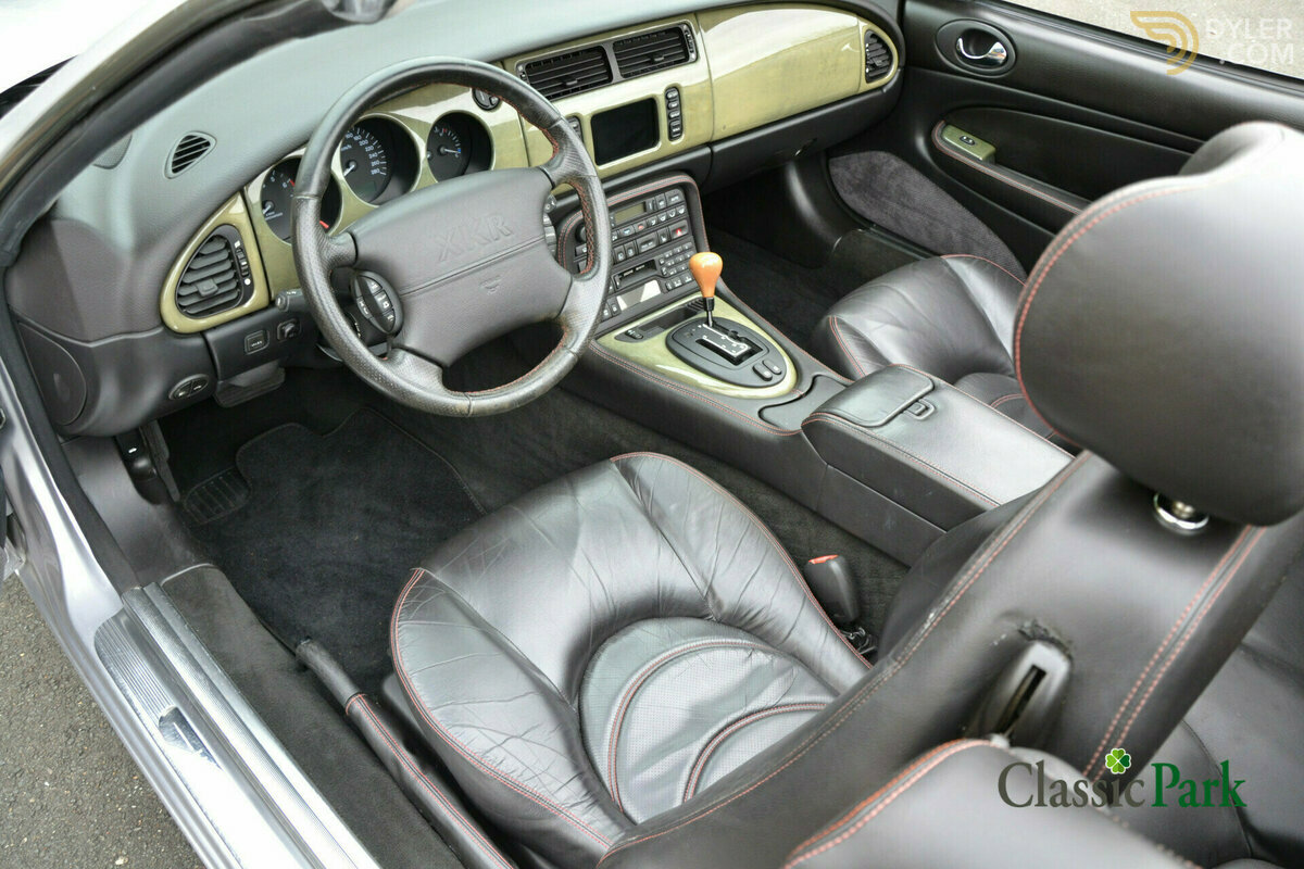 2000 Jaguar XKR 4.0 V8 Silverstone convertible, foto 2