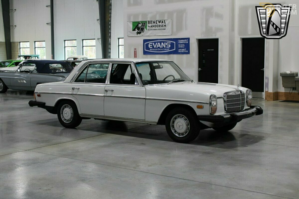 1974 Mercedes-Benz 240D, foto 4