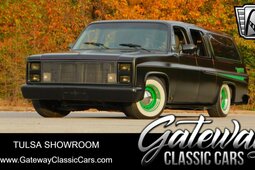 Chevrolet Suburban 1988 Schwarz