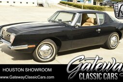 Studebaker Avanti II Coupé 1982 Nero