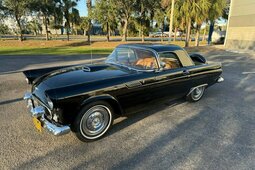 Ford Thunderbird 1956 Nero