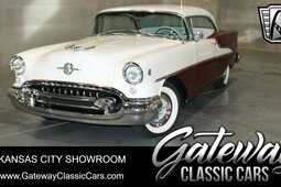 Oldsmobile 88 Super Coupe 1955 Red