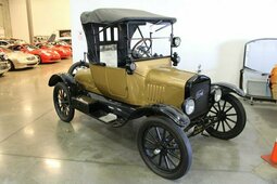 Ford Model T 1920 Dourado