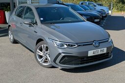 Volkswagen Golf VIII R-LINE 1.5 eTSI 130 DSG7 2022