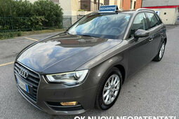 Audi A3 SPB 1.6TDI Attraction OK NUOVI NEOPATENTATI Berlina 2013 Grigio