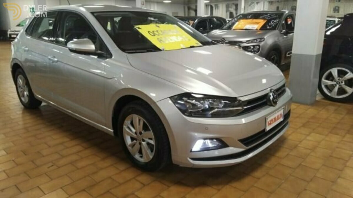 不*火様 TRVO WHITE LUNAR DUST POLO 2020 Volkswagen Polo 1.6 TDI 95 CV DSG 5p Comfortline For Sale